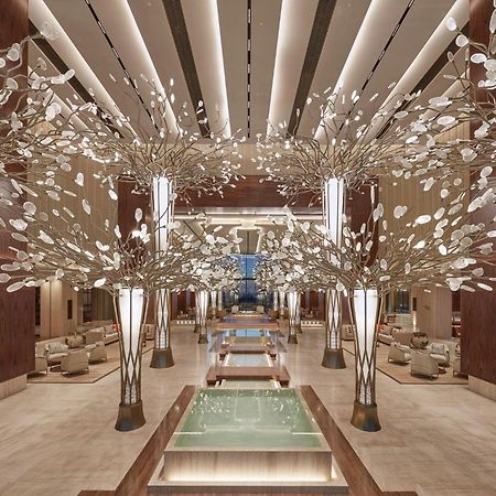 Mandarin Oriental Jumeira, Dubai Ngoại thất bức ảnh The lobby of the Ritz-Carlton, DIFC