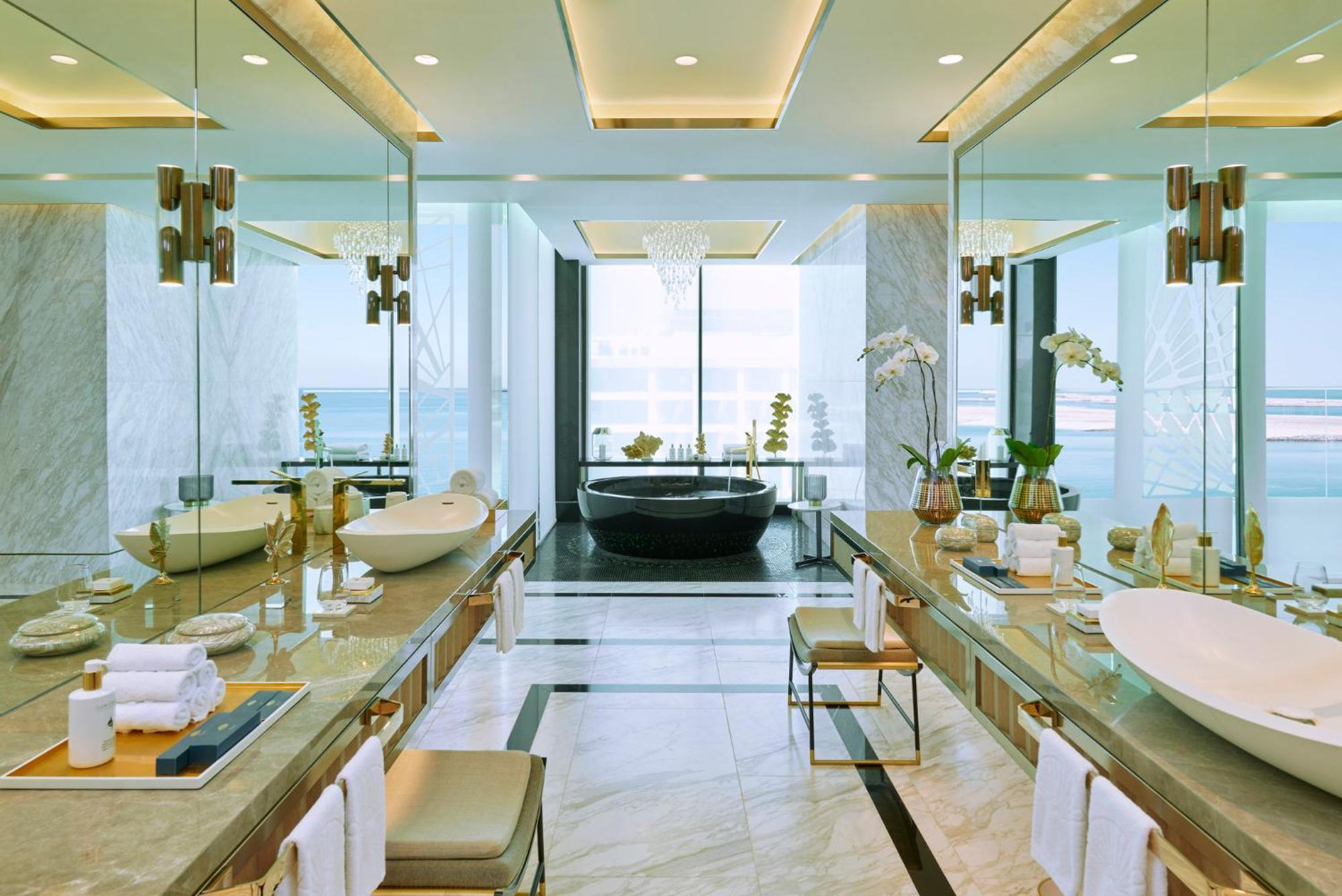 Mandarin Oriental Jumeira, Dubai Ngoại thất bức ảnh Bathroom