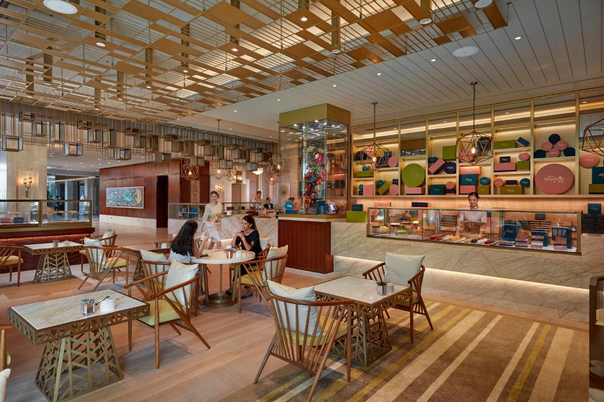 Mandarin Oriental Jumeira, Dubai Ngoại thất bức ảnh The interior of the lounge