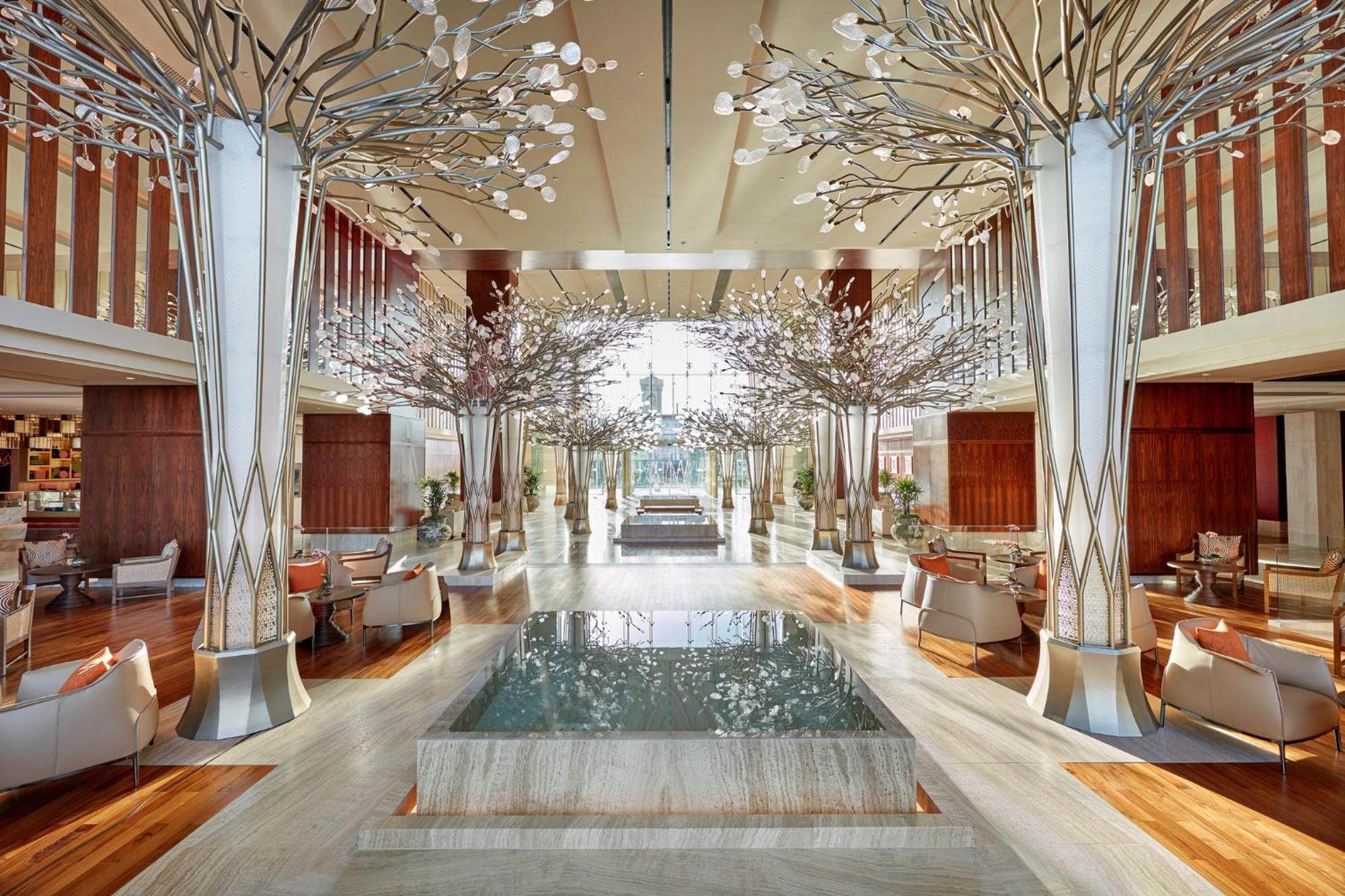 Mandarin Oriental Jumeira, Dubai Ngoại thất bức ảnh The lobby of the hotel